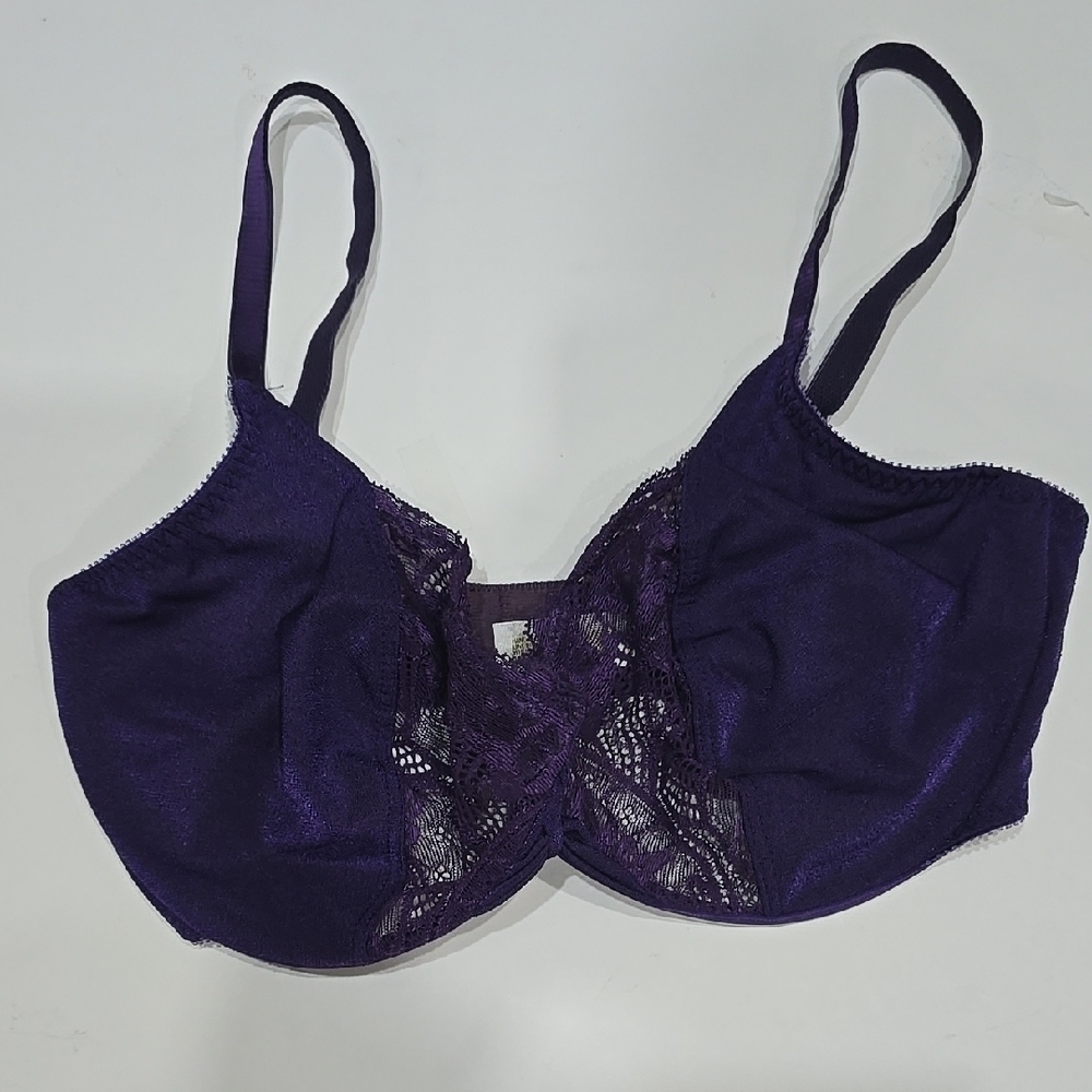 Purple Lace Trim Underwire Bra with Adjustable Straps